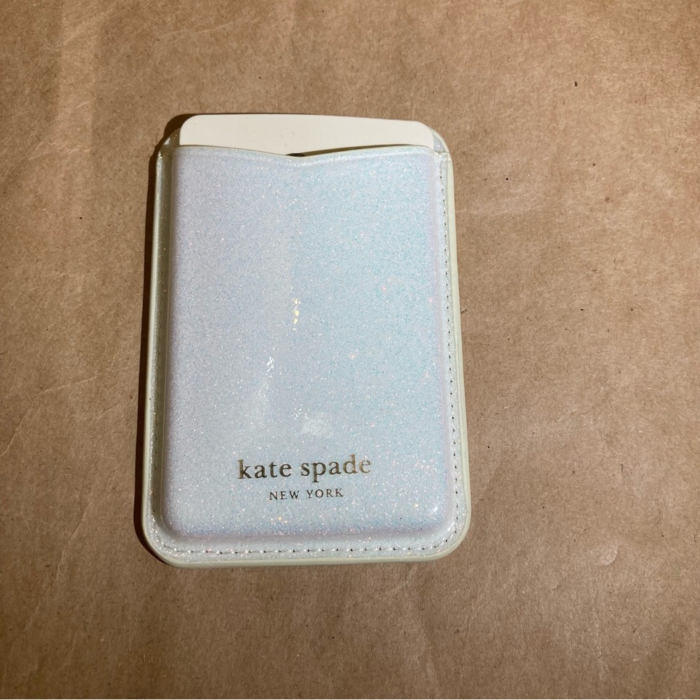 Kate spade magnetic cardholder
